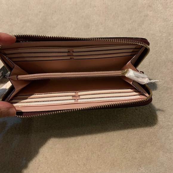 Nwt VICTORIA'S SECRET The Victoria Wallet - Picture 4 of 6